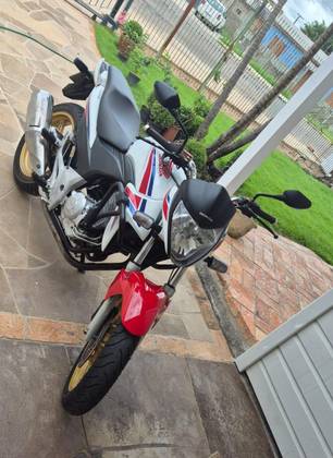 HONDA CB 300R 